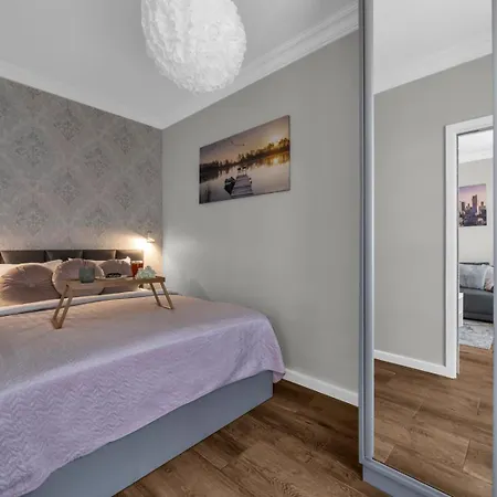 Mokotow - Park, Metro & Shops Nearby - By Rentujemy Appartement *