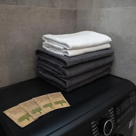 Mokotow - Park, Metro & Shops Nearby - By Rentujemy דירה