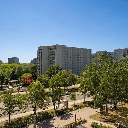 Mokotow - Park, Metro & Shops Nearby - By Rentujemy